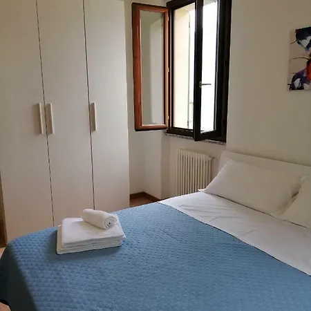 Regina Lake Como Apartament