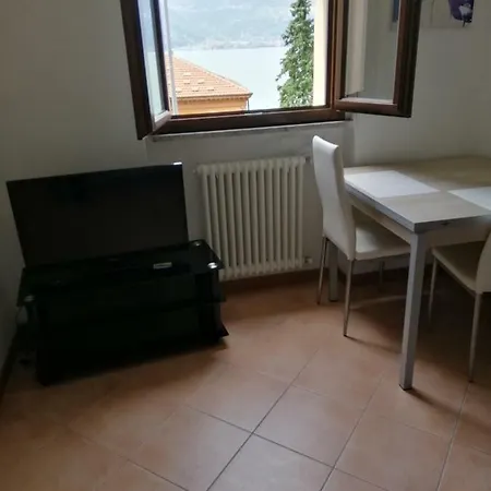 Regina Lake Como Apartament *